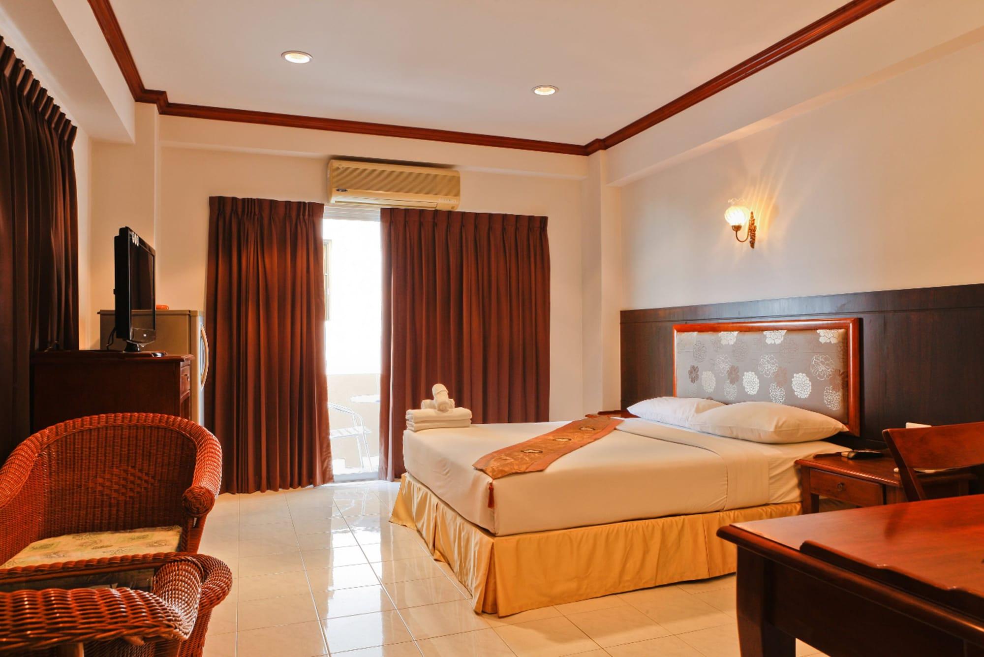 Inn House- Sha Extra Plus Pattaya Bagian luar foto