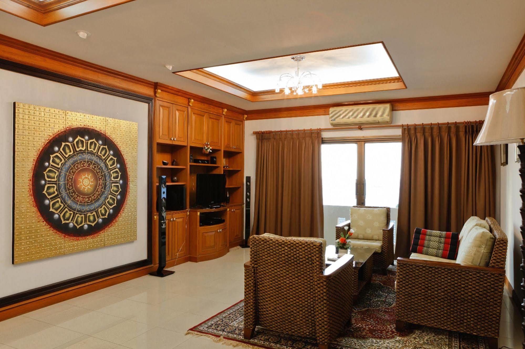 Inn House- Sha Extra Plus Pattaya Bagian luar foto
